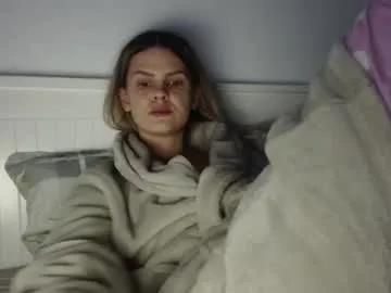 jessiexryan — Hello guyssss, try make it rain: 111,222,333 to make me squirt! #squirt #asian #aussie #new #anal