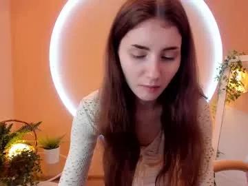 Check-out our online cams range and interact on a personal level with our sweet girls streamers, showing off their voluptuous shapes and toys.