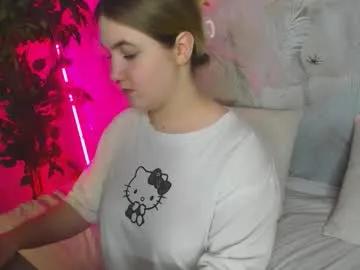 julia_jips — GOAL: Show your ass [2 tokens remaining] Welcome to my room! #curvy #nonude #puffynipples #18 #bigboobs