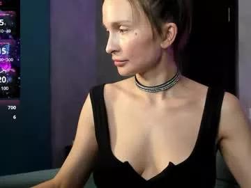 Check-out our online cams range and interact on a personal level with our sweet girls streamers, showing off their voluptuous shapes and toys.