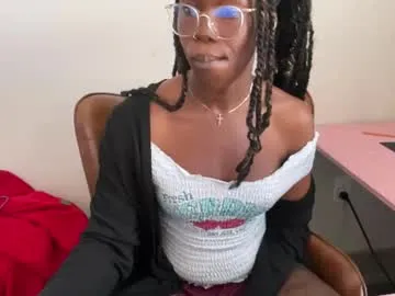 kyliesnowxxx — Kyliesnowxxx's room #muscle #mommy #bbc #ebony #goddess