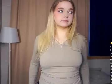 leotafredericks — Tease you with your bra straps [14 tokens remaining] Hello guys! Im Lora! #18 #new #cum #curvy #cute!