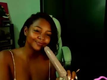 Check-out our online cams range and interact on a personal level with our sweet girls streamers, showing off their voluptuous shapes and toys.