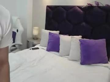 Check-out our online cams range and interact on a personal level with our sweet girls streamers, showing off their voluptuous shapes and toys.