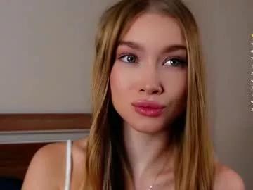 Check-out our online cams range and interact on a personal level with our sweet girls streamers, showing off their voluptuous shapes and toys.
