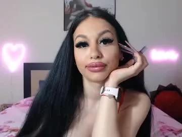 Check-out our online cams range and interact on a personal level with our sweet girls streamers, showing off their voluptuous shapes and toys.