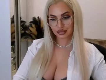 lovelyblondyxxx — Welcome! #nails #smoke #fetish #dirty #kinky