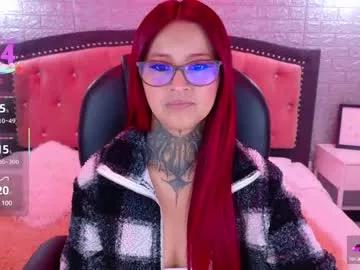 Check-out our online cams range and interact on a personal level with our sweet girls streamers, showing off their voluptuous shapes and toys.