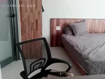 mia_boone — GOAL: twerk [305 tokens remaining] ** #teen #bigass #bush #glasses #curvy