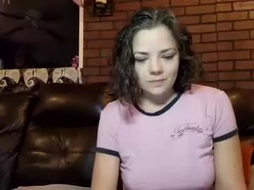 Check-out our online cams range and interact on a personal level with our sweet girls streamers, showing off their voluptuous shapes and toys.