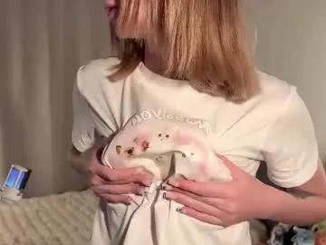minicleo — Goal:Such a blow kiss Hi, I'm #new Cleo, I am #18 years old, I'm a little #shy and #petite, but I love my #skinny body [5 tokens remaining]