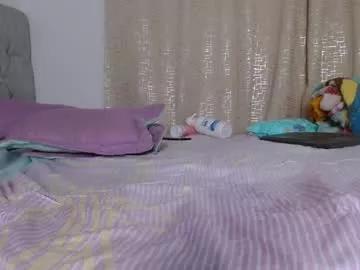 Check-out our online cams range and interact on a personal level with our sweet girls streamers, showing off their voluptuous shapes and toys.