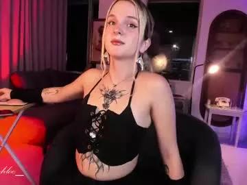 Check-out our online cams range and interact on a personal level with our sweet girls streamers, showing off their voluptuous shapes and toys.
