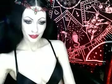Check-out our online cams range and interact on a personal level with our sweet girls streamers, showing off their voluptuous shapes and toys.