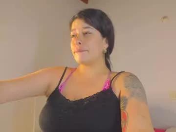 Check-out our online cams range and interact on a personal level with our sweet girls streamers, showing off their voluptuous shapes and toys.