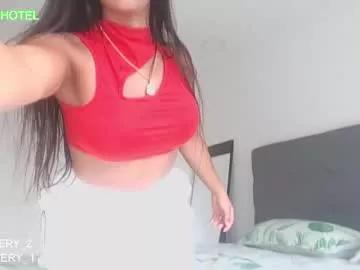 Check-out our online cams range and interact on a personal level with our sweet girls streamers, showing off their voluptuous shapes and toys.