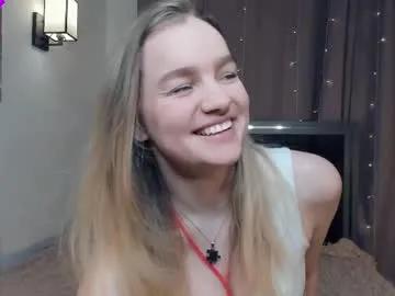 moonperedz — My goal: Help me take off my skirt #teen #new #shy #bigboobs #18 [44 tokens remaining]