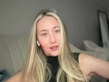 movie_star_ — naked boobs  [53 tokens remaining]