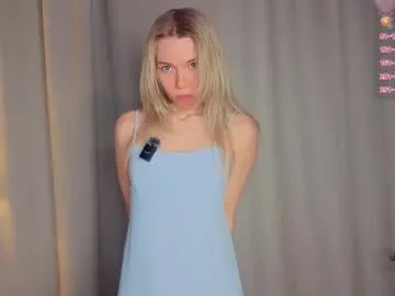 myviolet_rush — Come with me through the thorns to the stars:3 GOAL: The tummy wave can make you crazy #18 #skinny #blonde #natural #teen [35 tokens remaining]