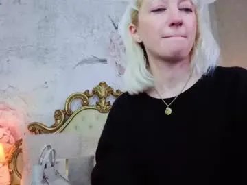 natalie_bitton — Erotic Striptease,hot dildo blowjob &Squirt in glass ,double penetration 88,77,66,111,222,444 1001 levels that get me hotter mood,squirt #french #blonde #british #squirt #classy [2002 tokens remaining]