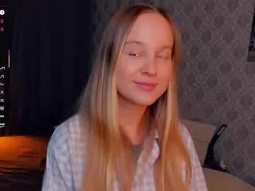 nicolavanderbie — Your little angel here! GOAL: Let's start our party! <3 #new #shy #18 #teen #skinny [15 tokens remaining]