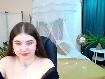 Check-out our online cams range and interact on a personal level with our sweet girls streamers, showing off their voluptuous shapes and toys.