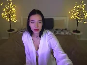 nikkigoldx — You will see feet #deep #new #orgasms #squirt #strip #bigtits