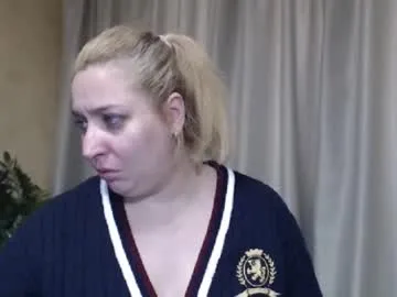 ohsweetiren — undress and masturbate -200 token  #smalltits #bigass #bigpussylips #pvt #nude [200 tokens remaining]