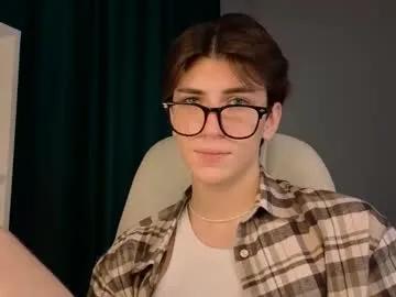 oliver_starboy — GOAL: Suck a dildo 5 minutes  [0 tokens remaining] Welcome to my room! #gay #cum #feet #18 #bigcock