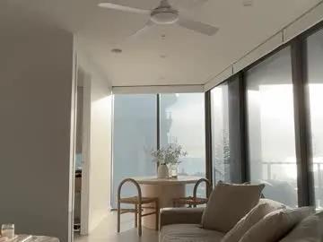 oliviabrookess — chill w me #bigass #bigboobs #natural