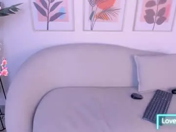 paulina_soul — GOAL: Show my ass in a thong, move it slow [17 tokens remaining] Welcome to my room! #daddysgirl #teen #wifematerial #creampie #german