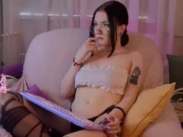 Check-out our online cams range and interact on a personal level with our sweet girls streamers, showing off their voluptuous shapes and toys.