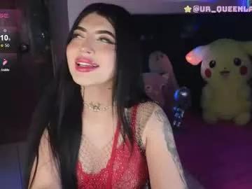 Check-out our online cams range and interact on a personal level with our sweet girls streamers, showing off their voluptuous shapes and toys.