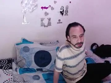 ray_naomi — GOAL: kiss [10 tokens remaining] Welcome to my room! #cuckold #slave #deepthroat #lovense #pvt