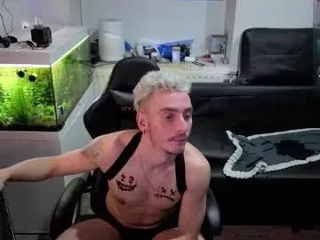 rayzel31 — GOAL: oil show [100 tokens remaining] Welcome to my room!  #master  #fit #oil  #lovense