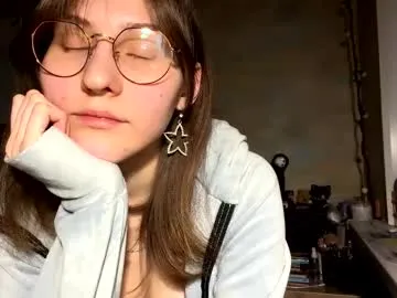 renayreisdorf — GOAL: tease you with my top [32 tokens remaining] Welcome to my room! #shy #18 #new #cute #teen