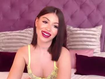 Check-out our online cams range and interact on a personal level with our sweet girls streamers, showing off their voluptuous shapes and toys.