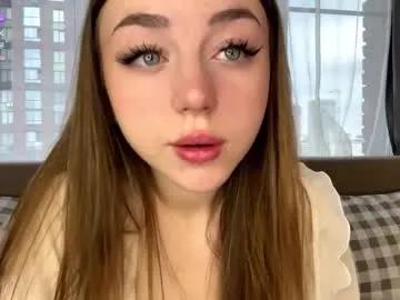 rowenahallman — Goal: tease areolas #bigass PVT OPEN!? #18 #bigboobs #new #cute [611 tokens remaining]