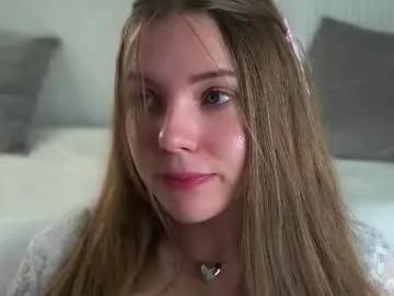 roxannastoo — Hi! GOAL:Massage my boobsDon't forget to give me a thumbs up if you like me.  #18 #new #shy #petite #young [209 tokens remaining]