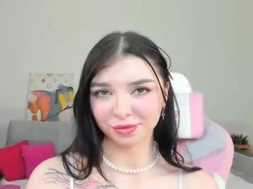 Check-out our online cams range and interact on a personal level with our sweet girls streamers, showing off their voluptuous shapes and toys.