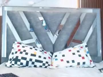 Check-out our online cams range and interact on a personal level with our sweet girls streamers, showing off their voluptuous shapes and toys.