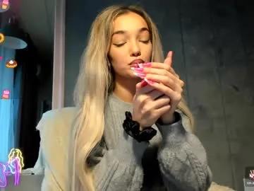 sassyt33n — Make me cum with 222 333 444 1111 500 ! #lovense #anal #teen #boobs #ass Goal reached : twerk #lovense #feet #teen #squirt #anal