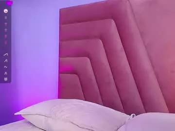 Check-out our online cams range and interact on a personal level with our sweet girls streamers, showing off their voluptuous shapes and toys.