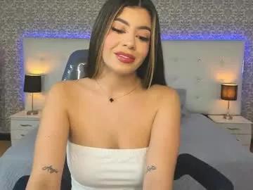 Check-out our online cams range and interact on a personal level with our sweet girls streamers, showing off their voluptuous shapes and toys.