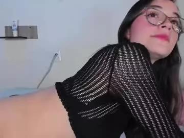 Check-out our online cams range and interact on a personal level with our sweet girls streamers, showing off their voluptuous shapes and toys.