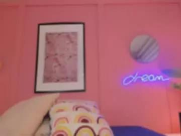 Check-out our online cams range and interact on a personal level with our sweet girls streamers, showing off their voluptuous shapes and toys.
