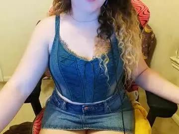 sugasunny — Sugasunny's room #young #newmodel #bluejeans #curlyhair