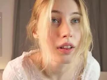 sunnybish — Goal: Soft touch my boobs | Hi my name is Keeley, I'm #new here, Im #18 years old, yes Im #teen hehe, also  Im use #lovense and my body really #skinny Lets play! [0 tokens remaining]