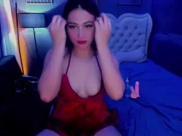 Check-out our online cams range and interact on a personal level with our sweet girls streamers, showing off their voluptuous shapes and toys.