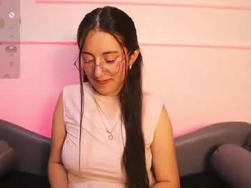 Check-out our online cams range and interact on a personal level with our sweet girls streamers, showing off their voluptuous shapes and toys.